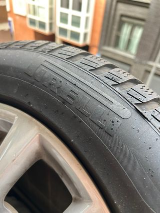 4 Llantas BMW 17” con neumáticos invierno Pirelli