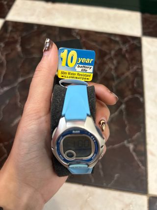 Reloj Casio Digital Azul y Plateado