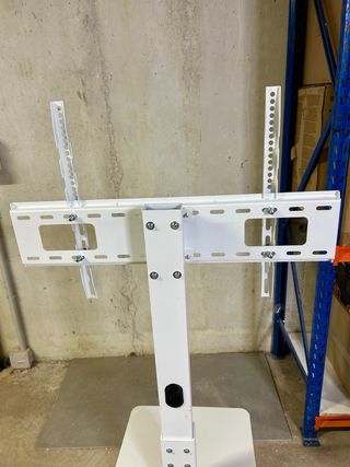 Soporte TV con ruedas y estantes