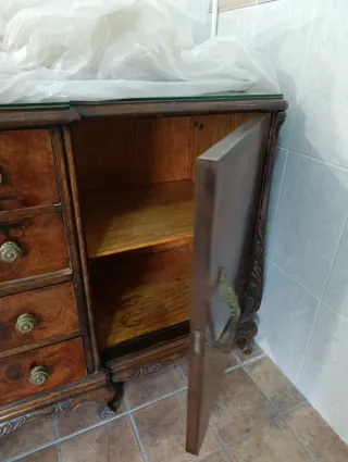 Aparador antiguo madera noble