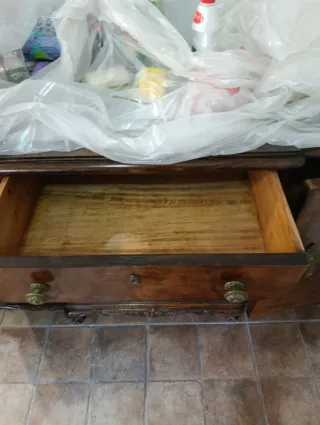 Aparador antiguo madera noble