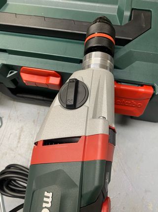 Berbequim percutor Metabo SBEV 1000-2