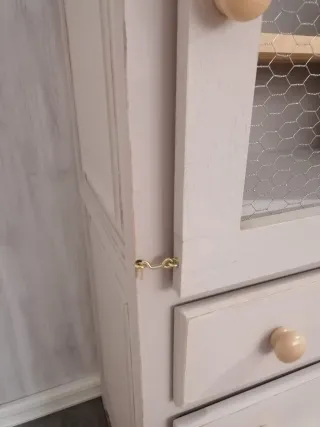 Aparador vitrina restaurado madera y cristal