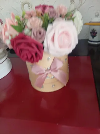 Arranjo de flores artificiais novo