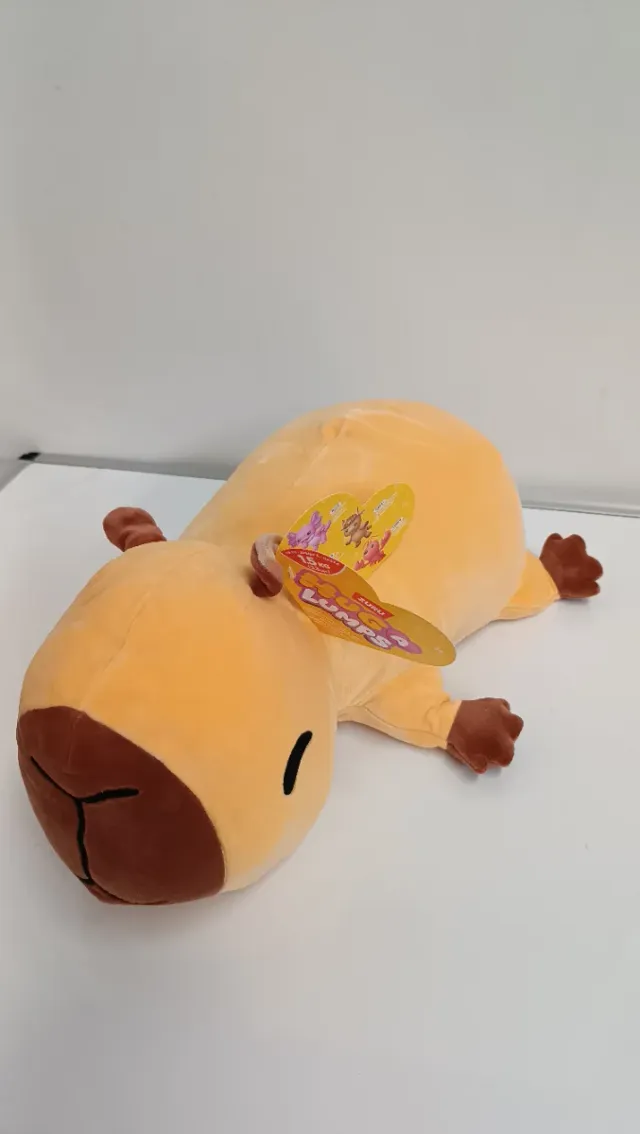 Peluche con peso Zuru  Capibara C4Y0331