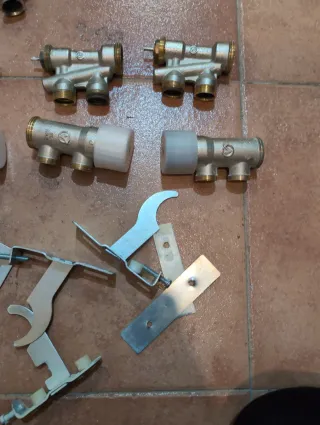 Repuestos fontanería radiadores