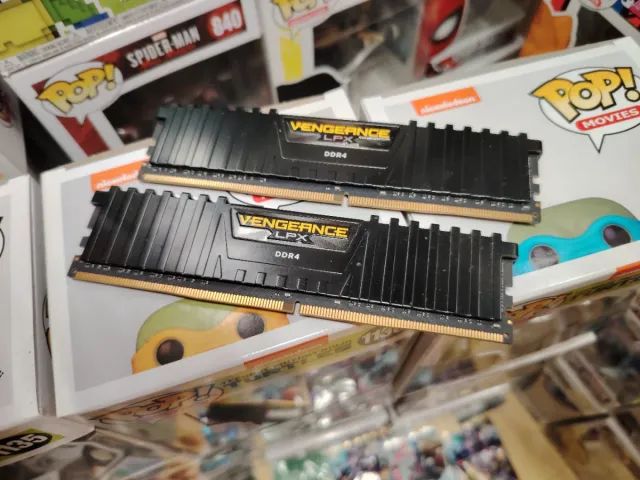 Corsair Vengeance LPX DDR4 RAM 2x16GB