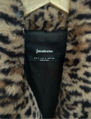 Abrigo Leopardo Stradivarius Talla Única