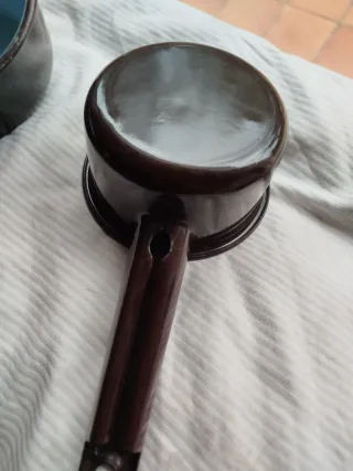 2 mestoli vintage in peltro marrone e blu