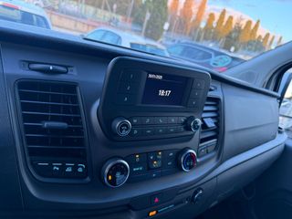 Ford Transit Custom kombi