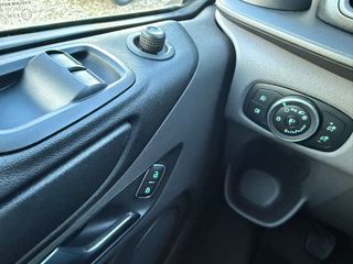 Ford Transit Custom kombi