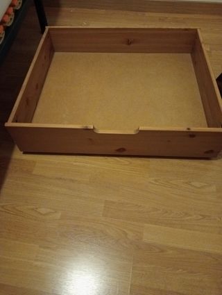 Cajón bajo cama
