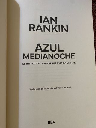 Ian Rankin./ Azul medianoche