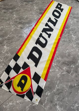 Bandera Dunlop Carreras