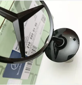 Emblema Mercedes-Benz