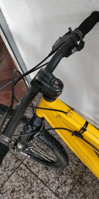 Bicicleta Montaña Amarilla Giant