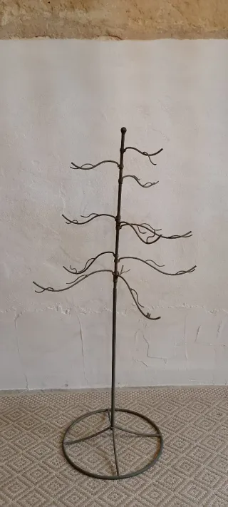 Expositor metálico antiguo