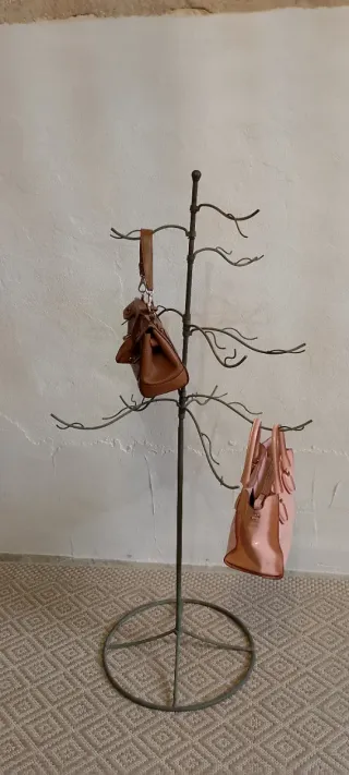 Expositor metálico antiguo