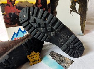 KAMET BOTAS TALLA 42 ESCALADA ALPINISMO MONTAÑA