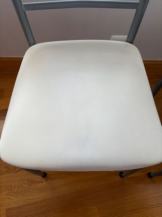 Juego de 2 sillas de aluminio con asiento polipiel