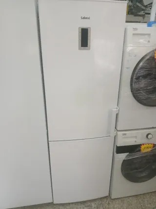 Nevera Saivod blanca