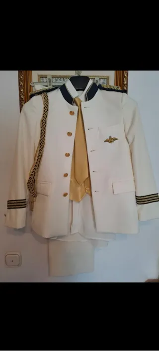 Traje Comunión Capitán Dorado Blanco