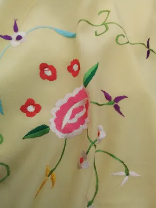 Manton de Manila antiguo bordado