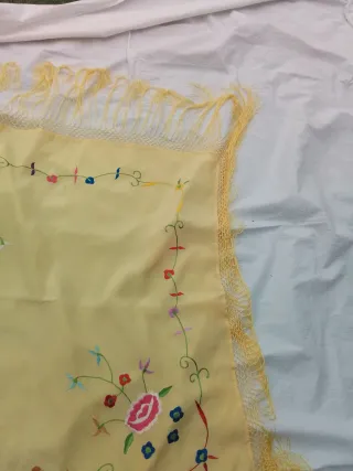 Manton de Manila antiguo bordado