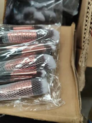 Lote 35 set de brochas de maquillaje 4 euros / lot