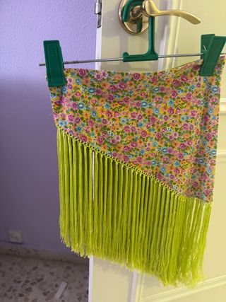 Mantón Flamenco Niña Flores y Flecos