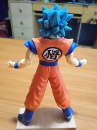 Figura Goku Super Saiyan Blue