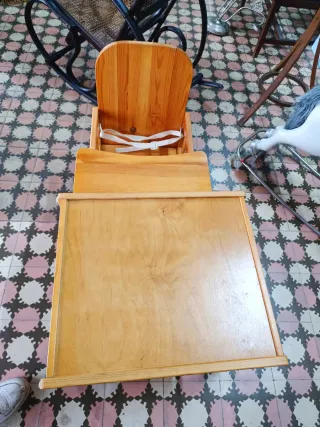 Silla y mesa madera infantil