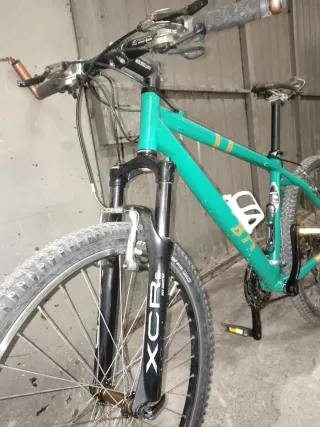 Bicicleta BH mtb cuadro de magnesio