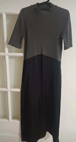 Vestido combinado gris y negro