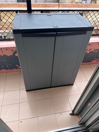 Armario de PVC gris y negro