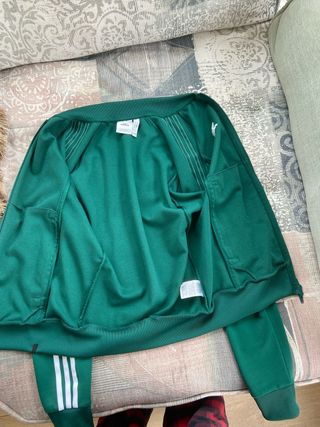 Chaqueta deportiva Adidas verde