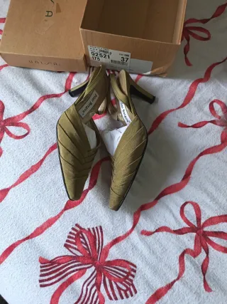 Zapatos NIZA verde oliva