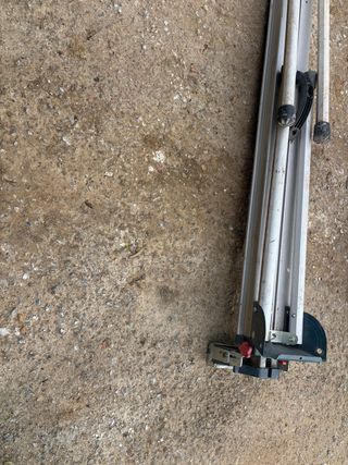 Ingletadora Bosch con mesa