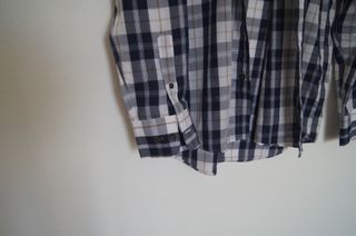 Camisa xadrez azul e branca tamanho L