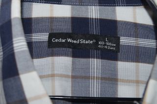 Camisa xadrez azul e branca tamanho L