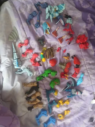 Piezas Jurassic World Hero Mashers, WWE y otros