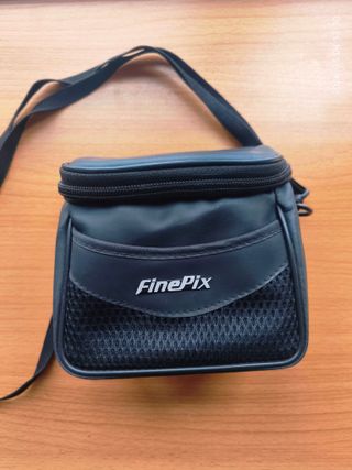 Fotocamera Fujifilm FinePix S8650 Rossa - Superzoom 36x