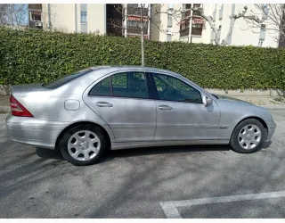 Mercedes-Benz Clase C 2005