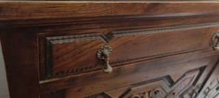 Comedor antiguo madera maciza tallada y original.