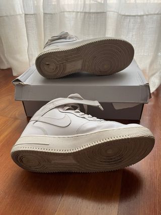 Nike Air Force 1 Mid Blancas