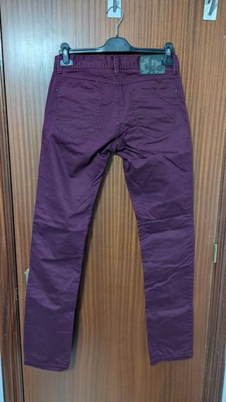 Pantalón Celio Morado Talla 38