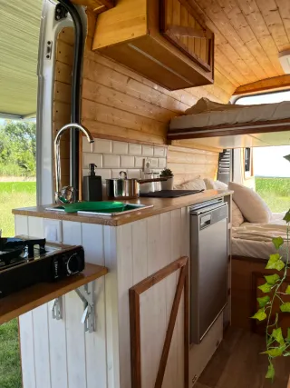 Camperización Furgoneta a Medida