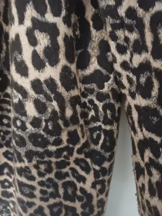 Abrigo estampado leopardo Zara