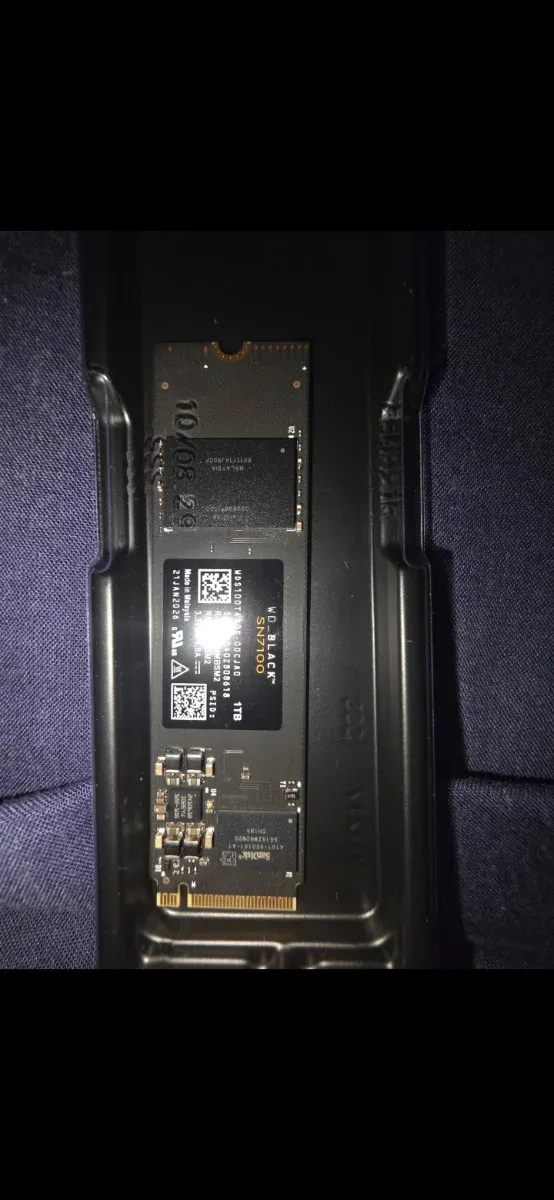 WD Black SN7100 1TB SSD NVMe M.2