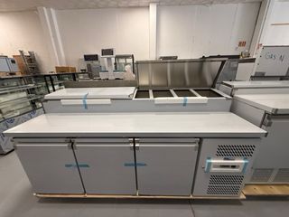 MESA DE PREPARACION REFRIGERADA EN ACERO INOXINOXI